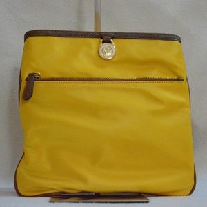 Michael Kors Kempton Large Pocket Nylon crossbody